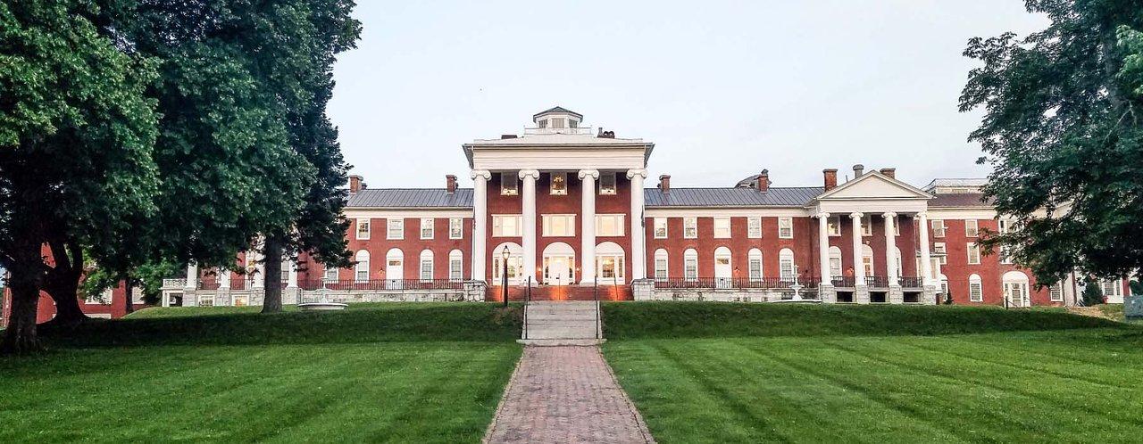 The Blackburn Inn And Conference Center Стонтон Екстер'єр фото